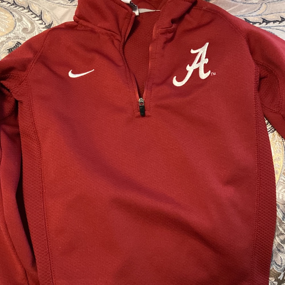 Boys Nike pullover